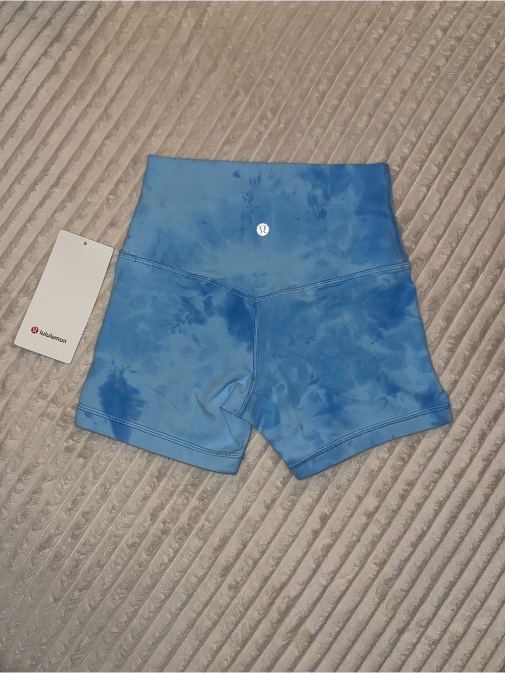Limited edition lululemon athletica Blue Tie-Dye High-Rise Bike Shorts - Picture 2 of 2
